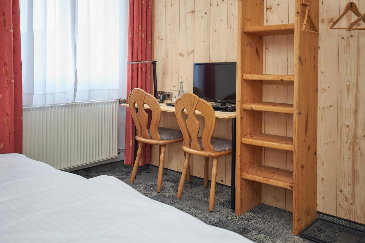 Hotel Bergischer Hof Windeck Buitenkant foto