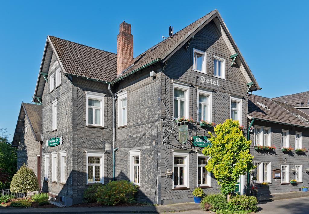 Hotel Bergischer Hof Windeck Buitenkant foto